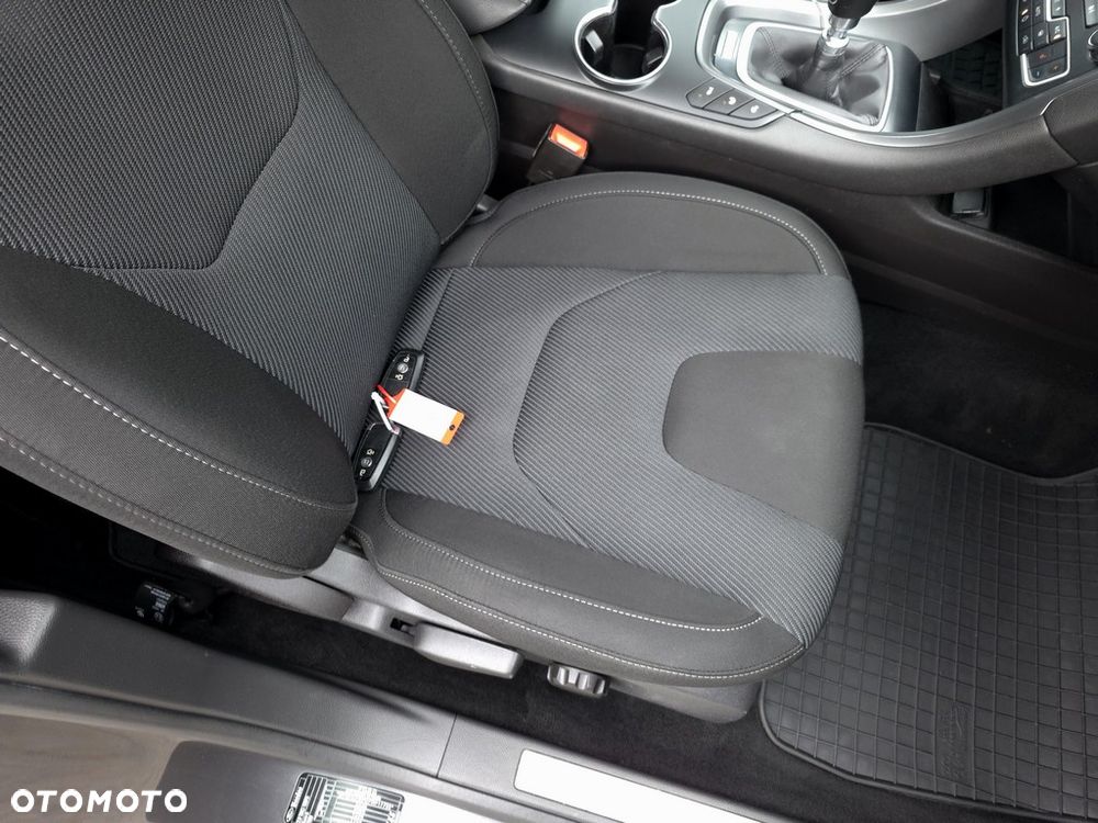Ford Mondeo 2.0 TDCi Titanium - 15