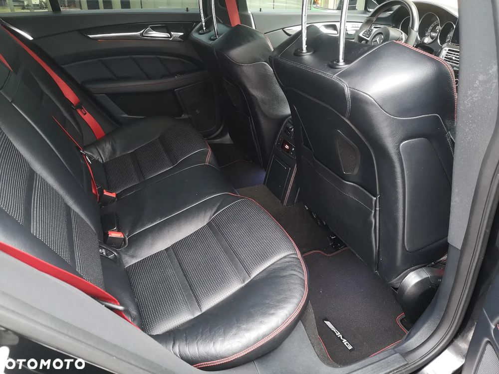 Mercedes-Benz CLS - 26