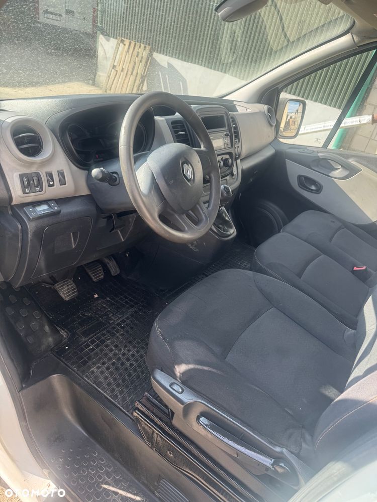 Renault Trafic - 8