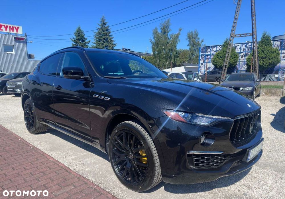 Maserati Levante - 3