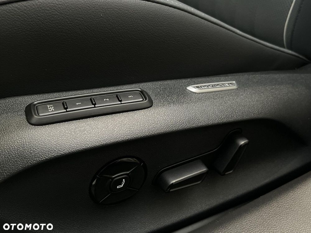 Volkswagen Passat - 18