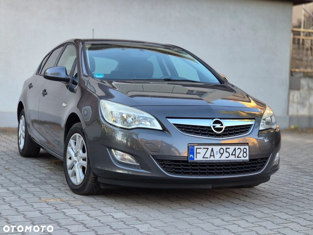 Opel Astra 1.4 Selection - 9