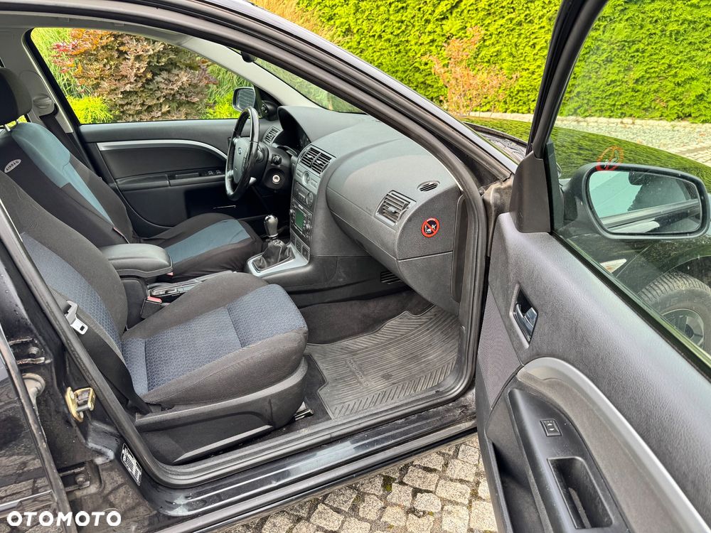 Ford Mondeo - 27