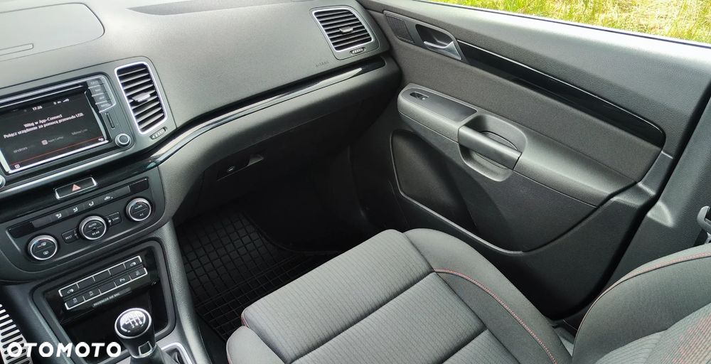 Volkswagen Sharan 2.0 TDI (BlueMotion Technology) Sound - 16