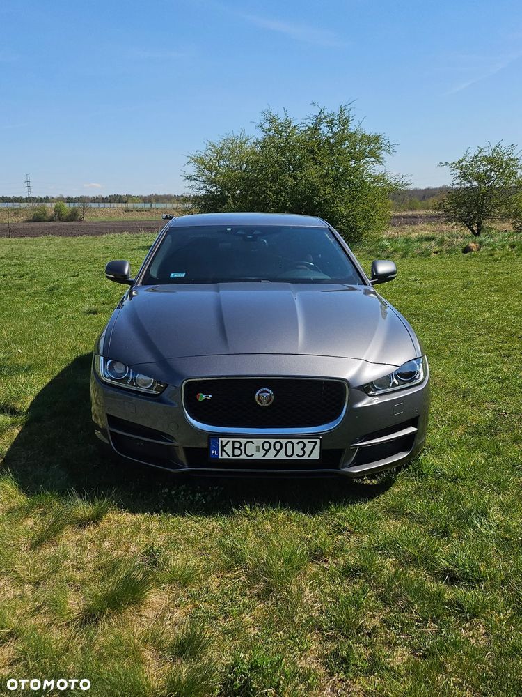 Jaguar XE 2.0 D AWD R-Sport - 1