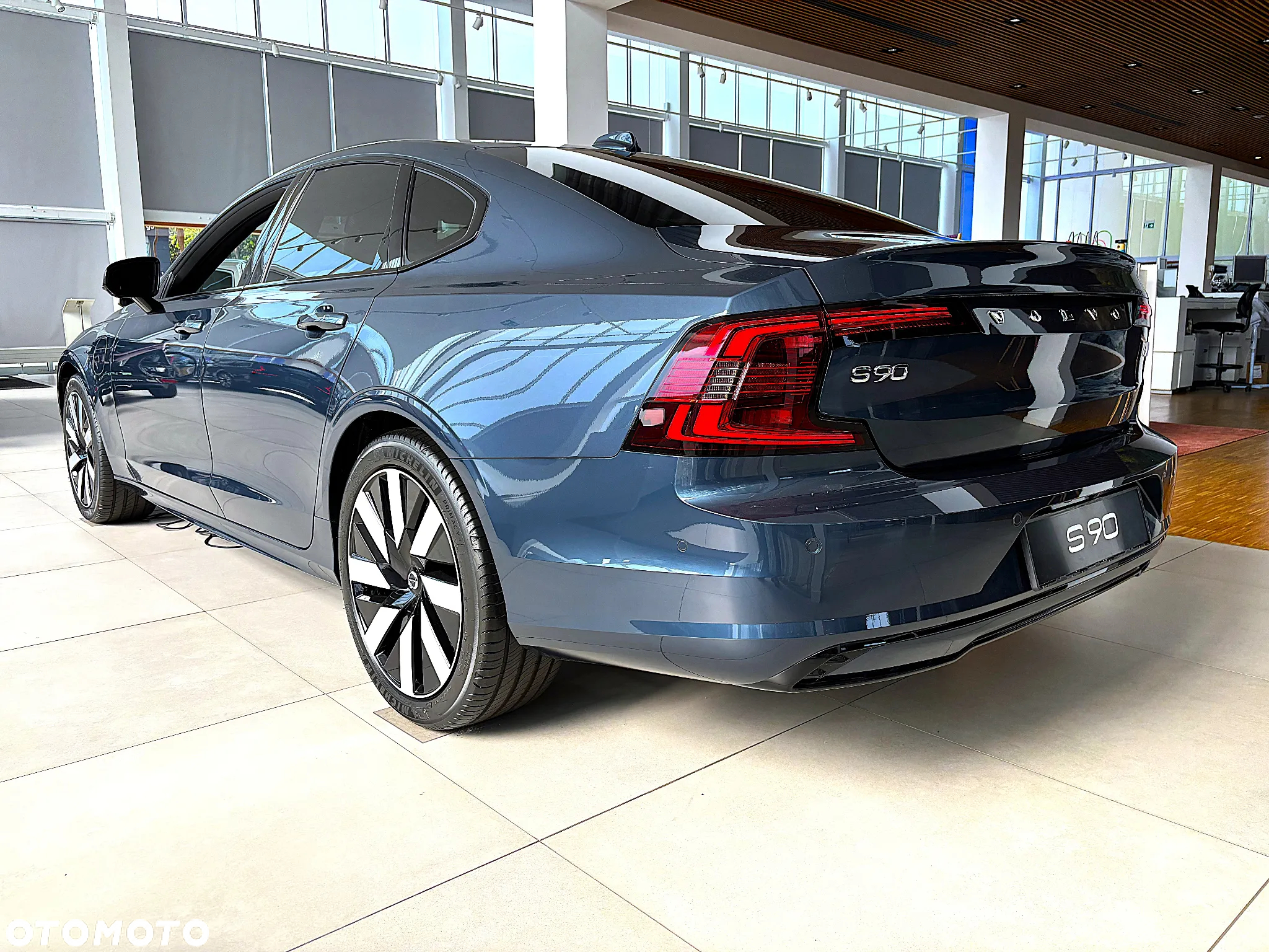 Volvo S90 - 4