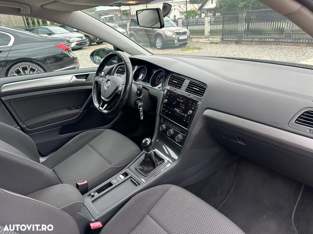 Volkswagen Golf 1.6 TDI SCR Comfortline - 11