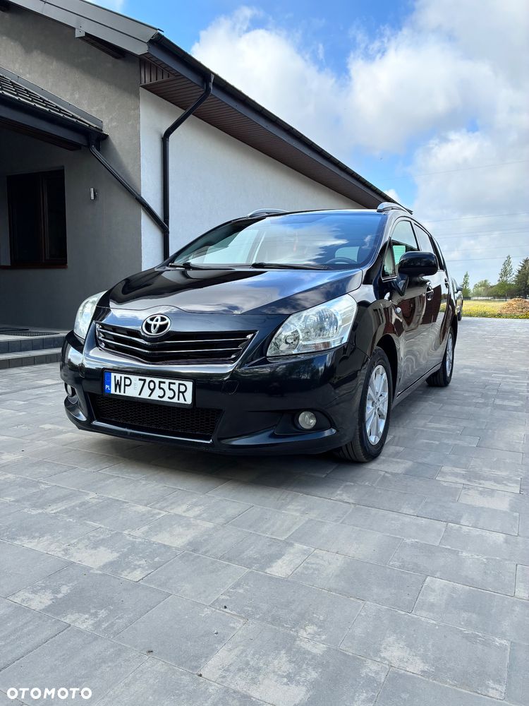 Toyota Verso - 1