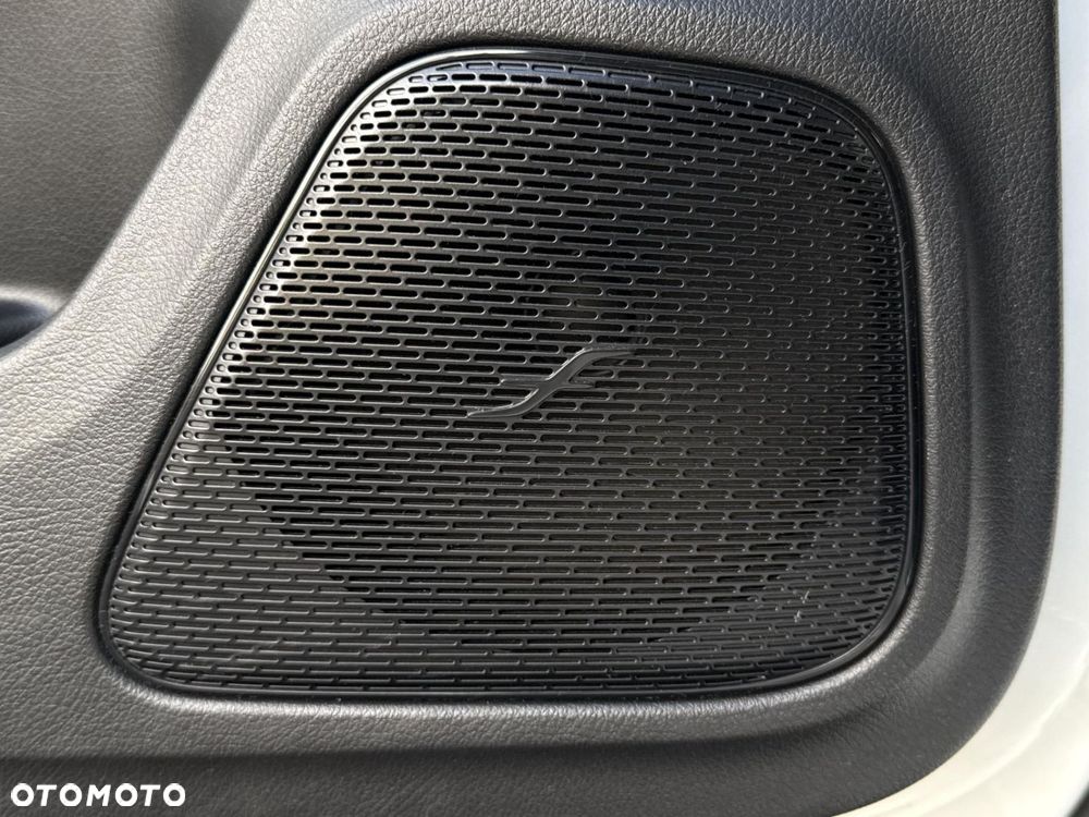 Mercedes-Benz CLA 200 7G-DCT AMG Line - 26