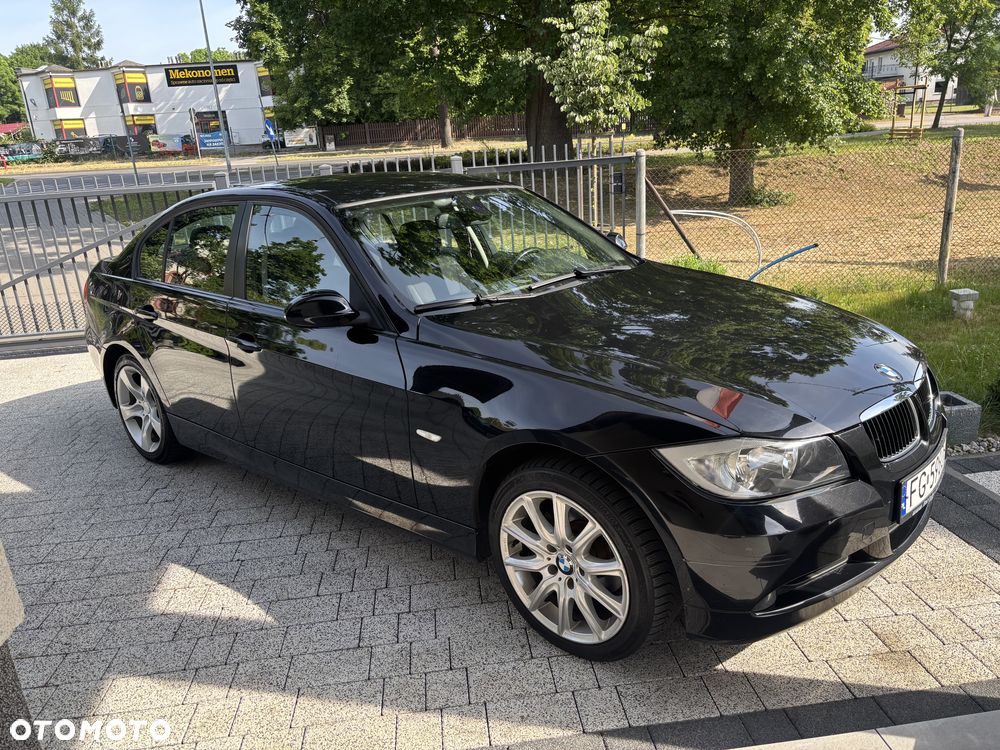 BMW Seria 3 318i - 5