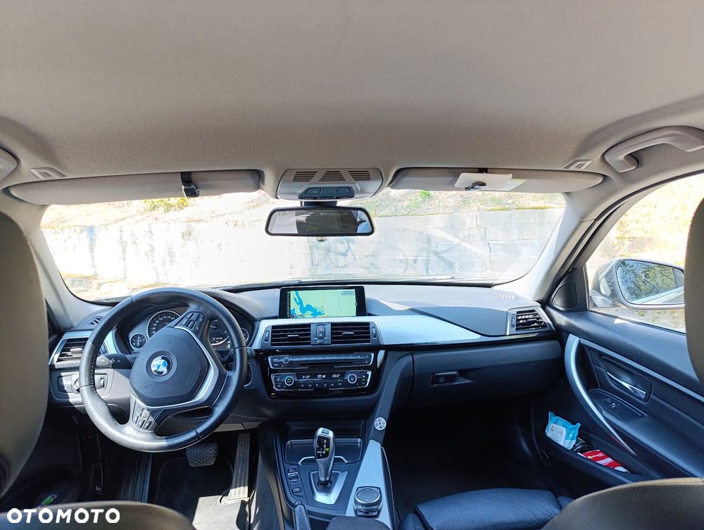 BMW Seria 3 320d Efficient Dynamics Edition - 9