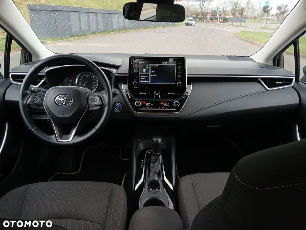 Toyota Corolla 1.8 Hybrid Comfort - 22