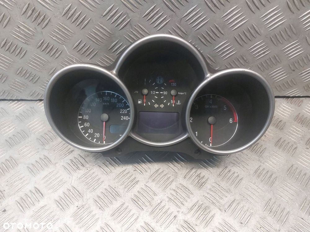 LICZNIK ZEGARY ALFA ROMEO 147 I 1.9 JTD 735290181 - 1