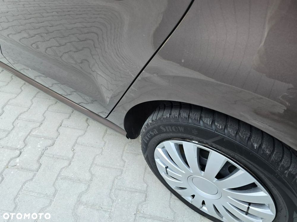 Volkswagen Polo - 32