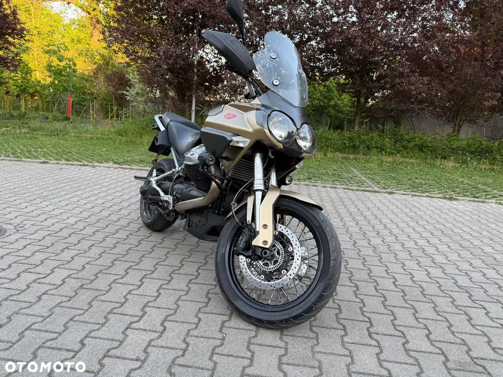 Moto Guzzi Stelvio - 1