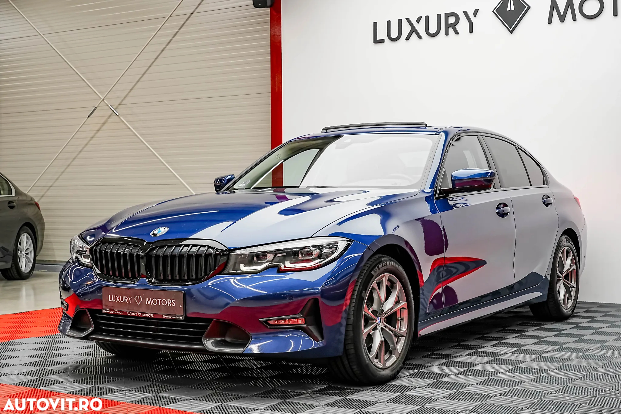BMW Seria 3 318i Aut. Sport Line - 7