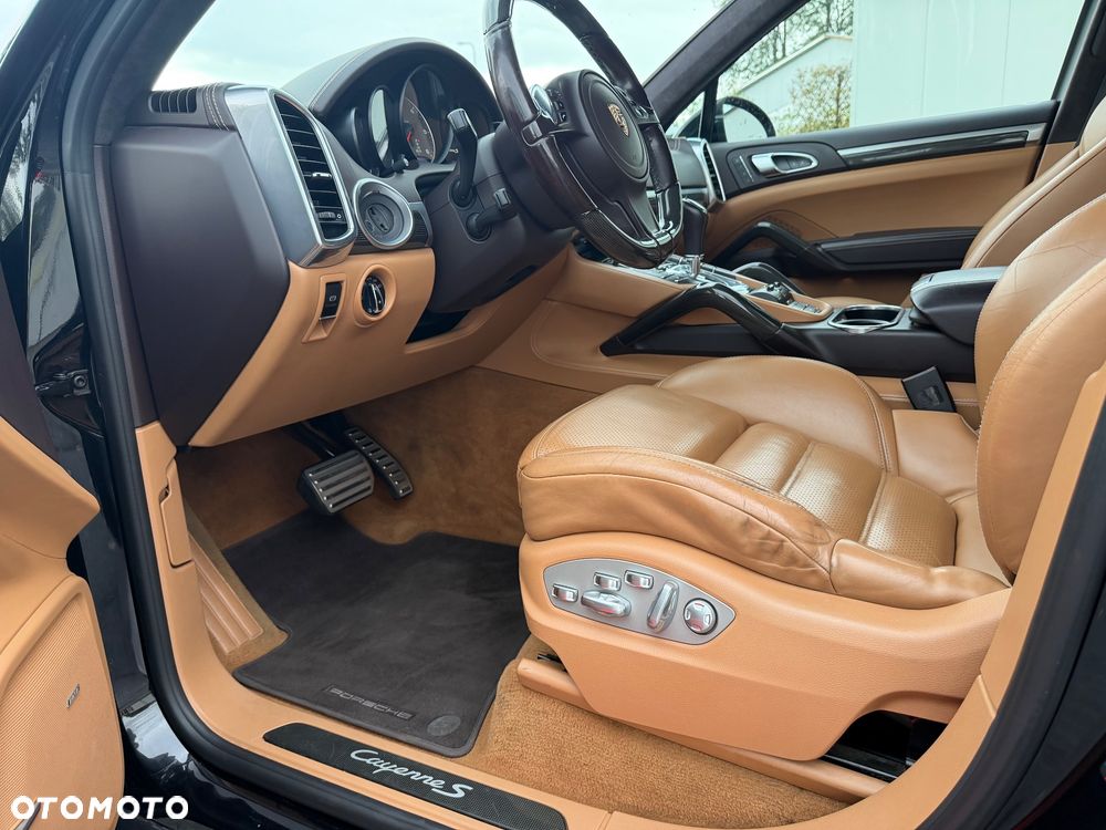 Porsche Cayenne - 11