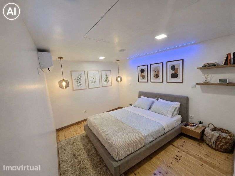 Charmosa moradia tradicional renovada em 2026 com pátio - Grande imagem: 5/12