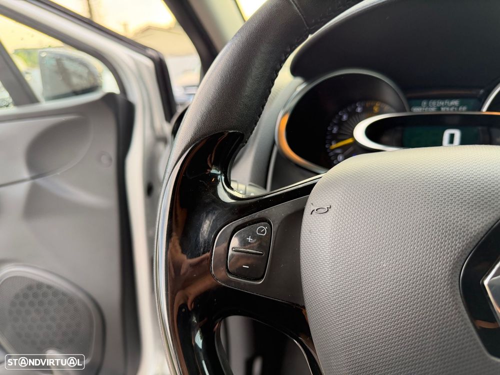 Renault Clio 1.5 dCi Dynamique S - 16
