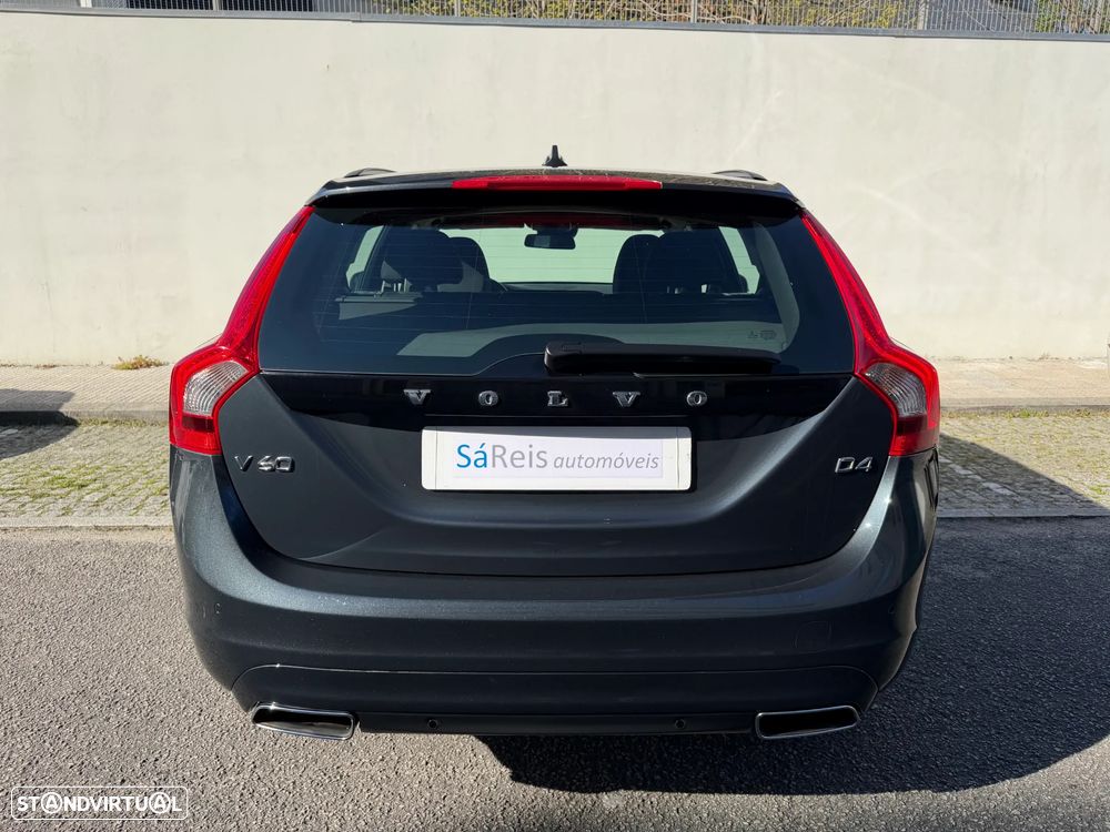 Volvo V60 2.0 D4 Momentum Eco - 5