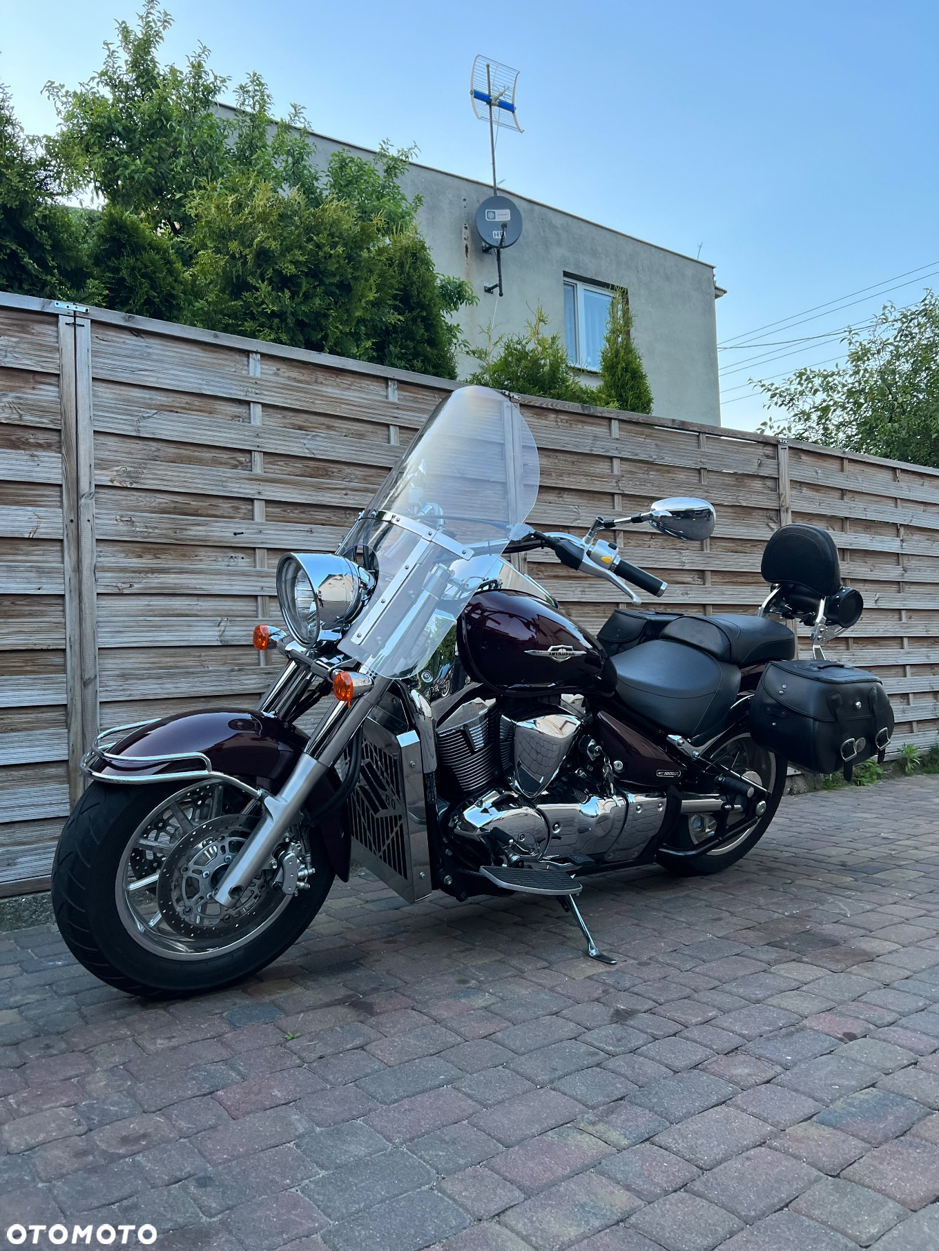 Suzuki Intruder - 5