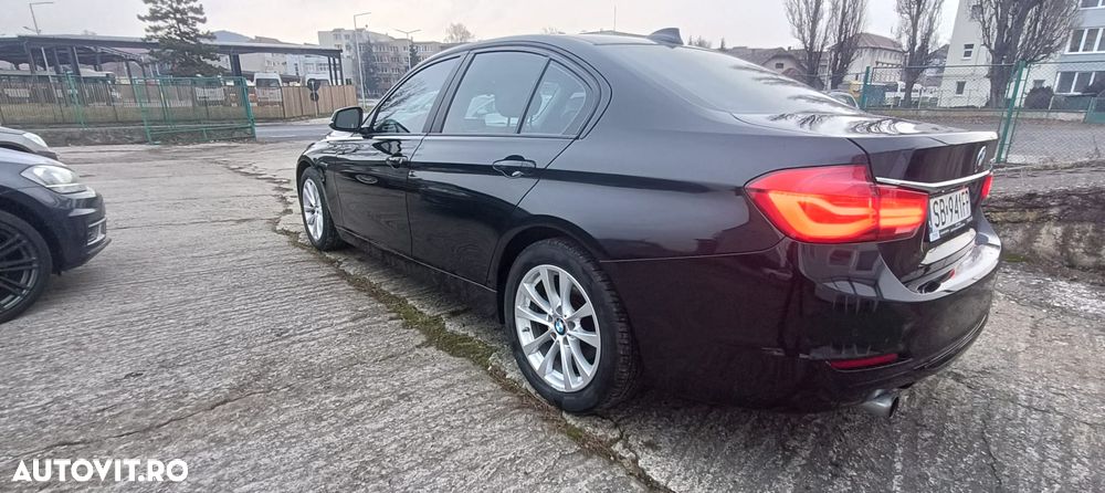 BMW Seria 3 320i Aut. Advantage - 4