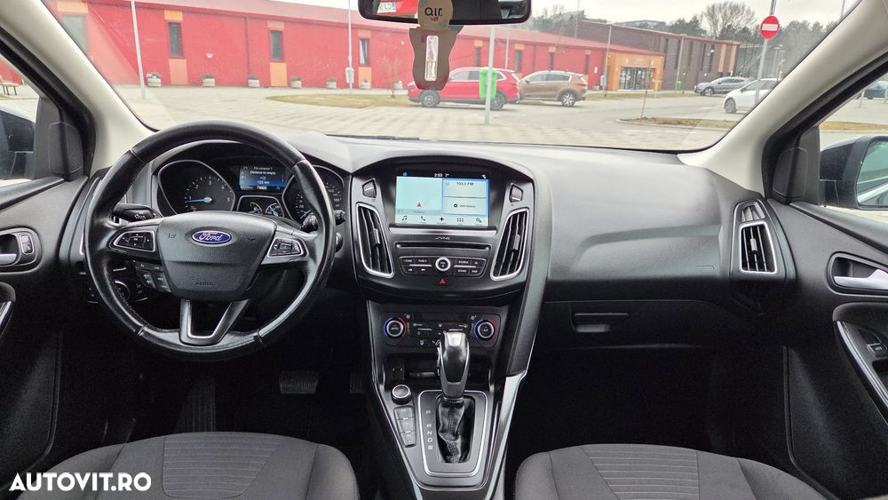 Ford Focus 1.5 EcoBlue Start-Stopp-System Aut. TITANIUM - 6