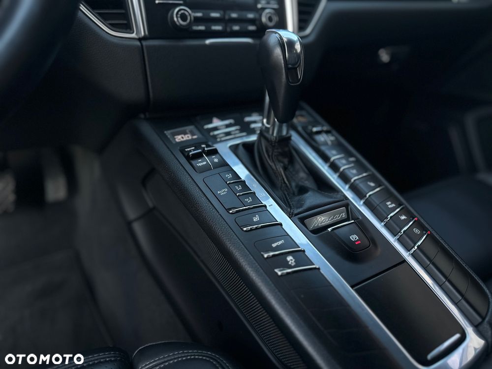 Porsche Macan PDK - 16