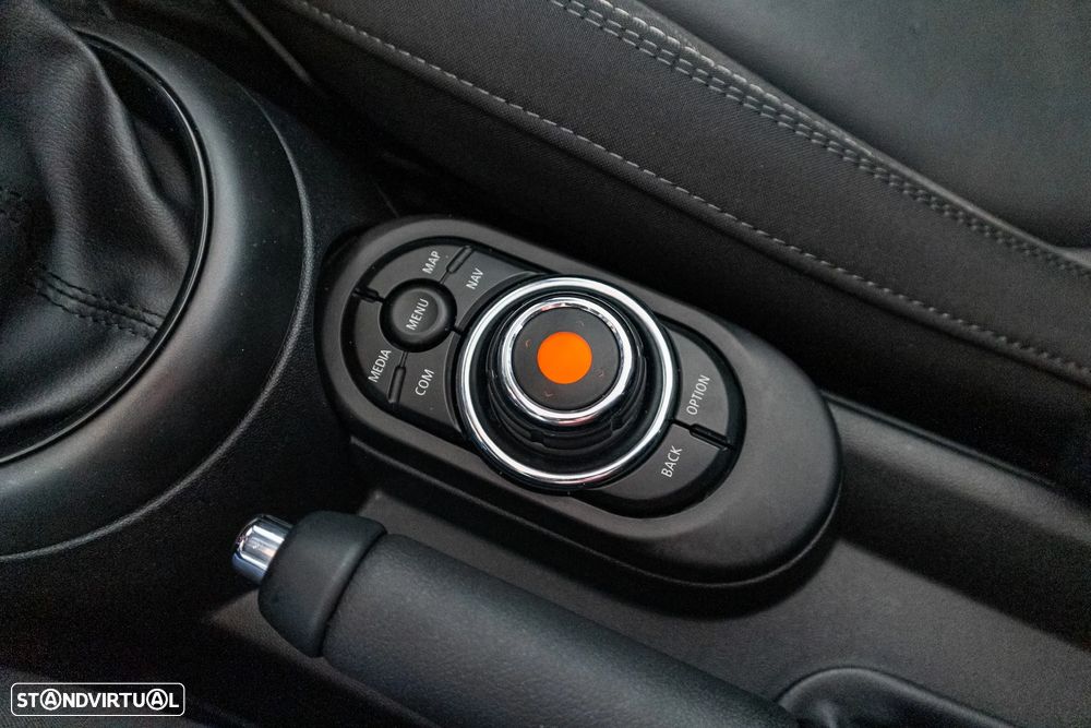 MINI Cabrio Cooper D - 21