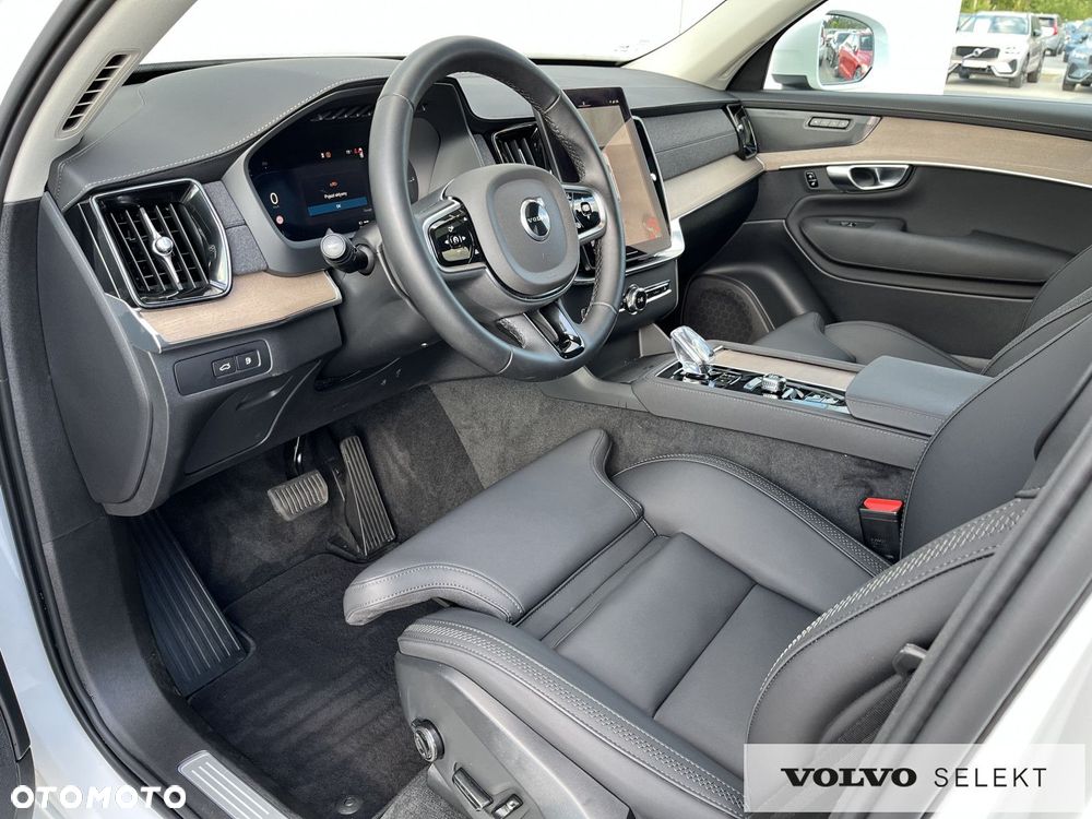 Volvo XC 90 - 9