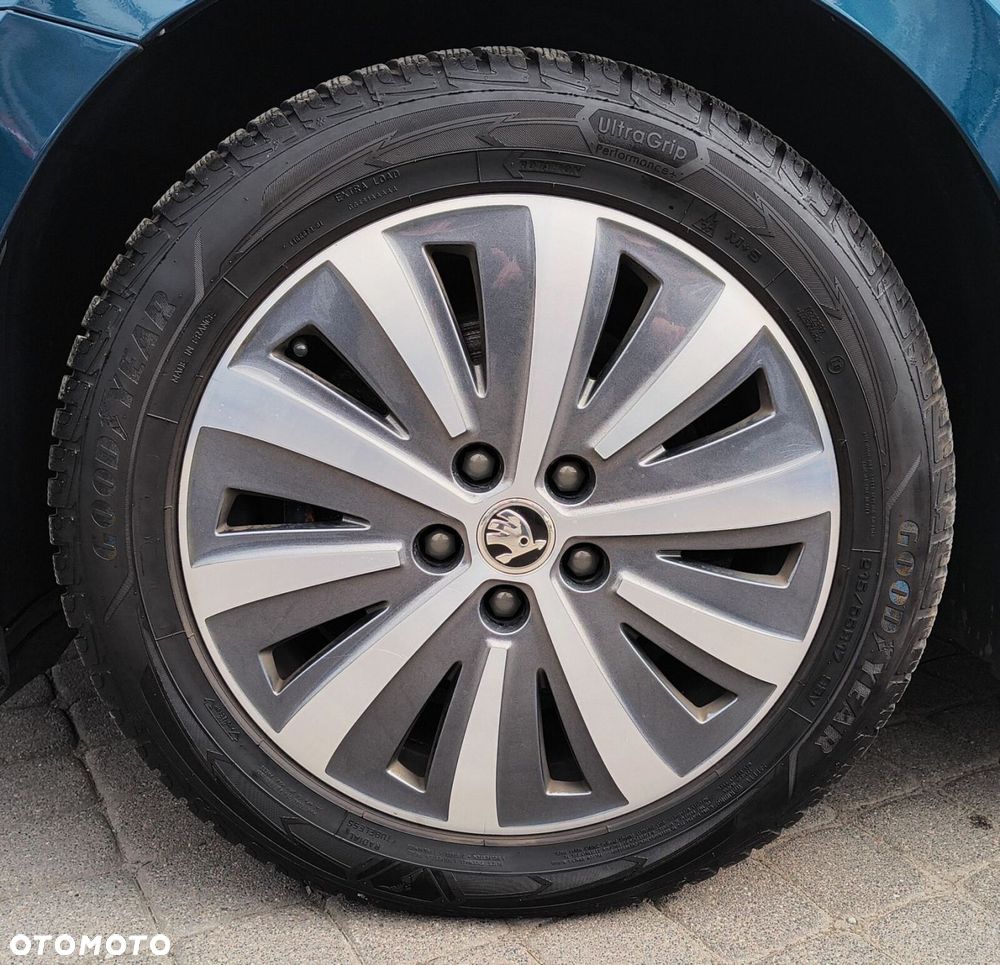 Skoda Superb 2.0 TSI Style DSG - 28