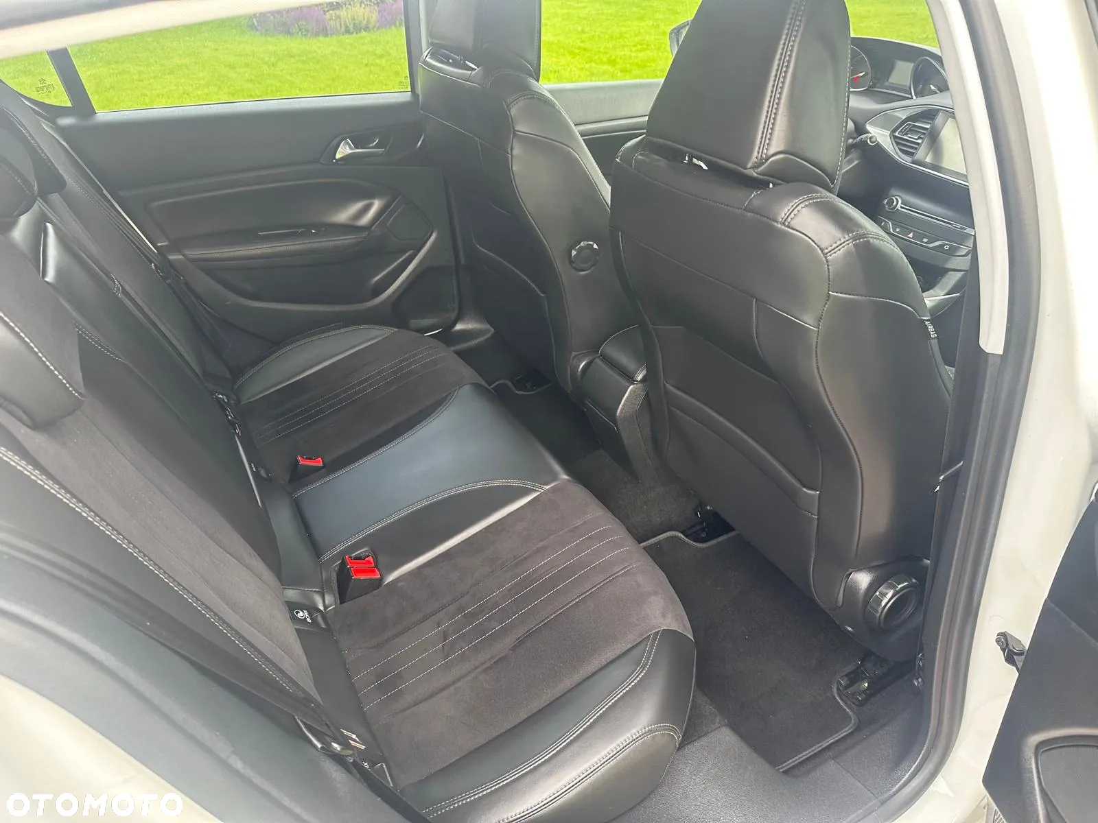 Peugeot 308 SW 1.6 BlueHDi Allure S&S - 10