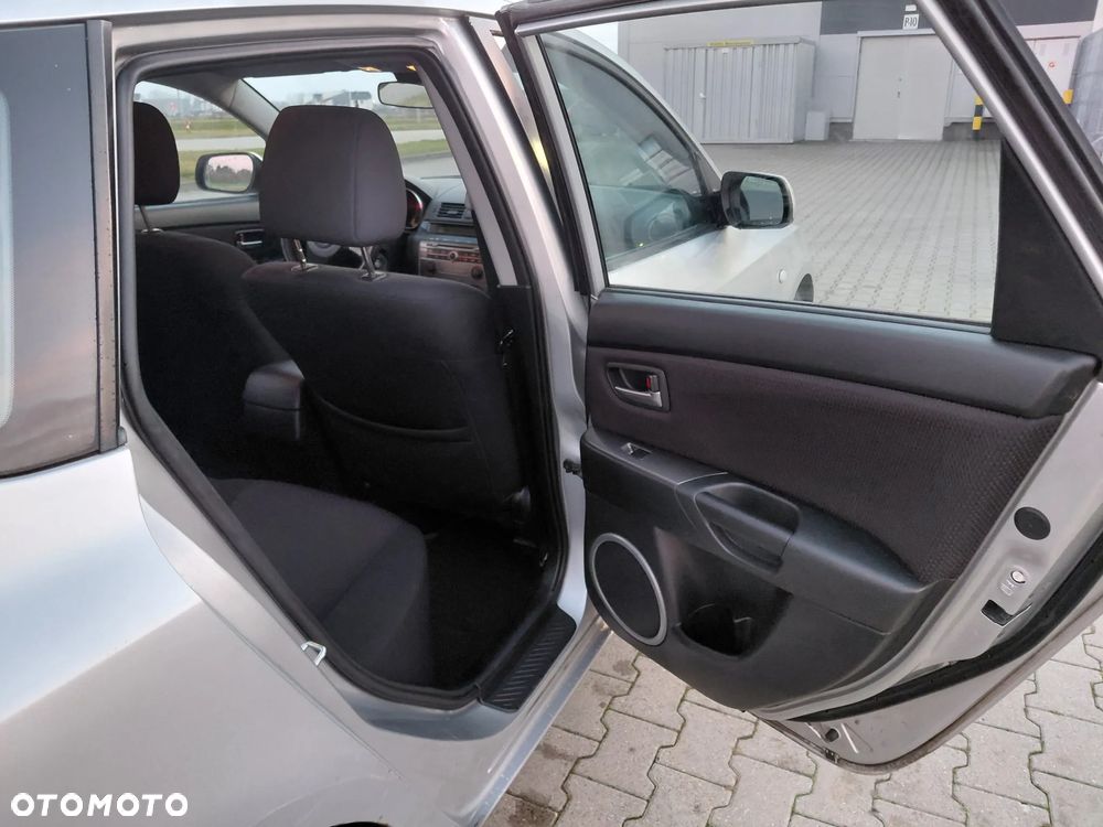 Mazda 3 1.6 Sport Active - 22