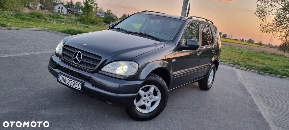 Mercedes-Benz ML - 6