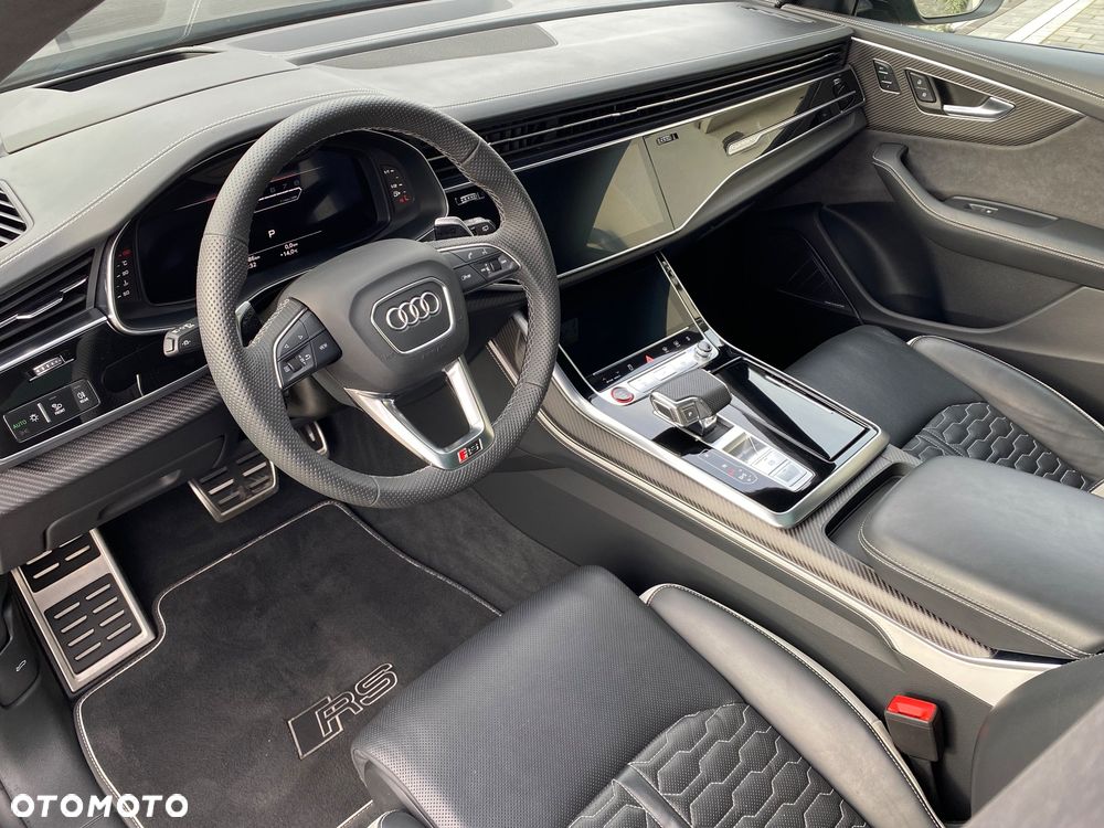 Audi RS Q8 - 16