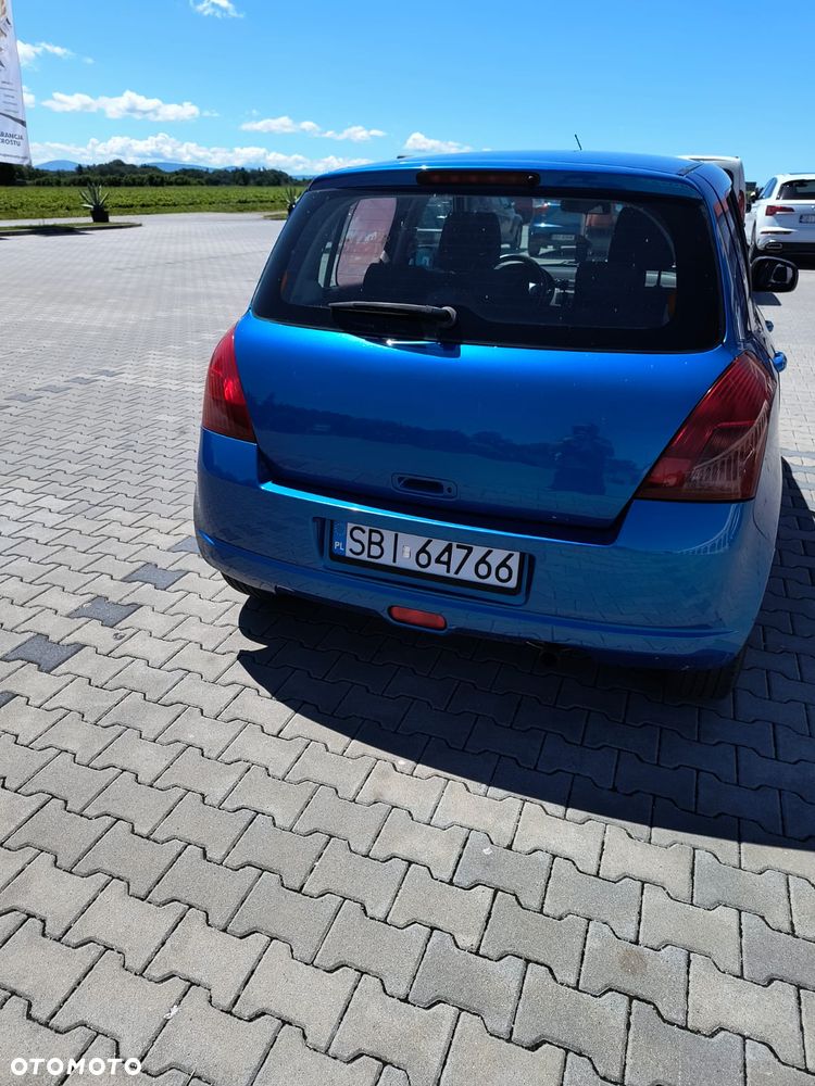 Suzuki Swift - 3