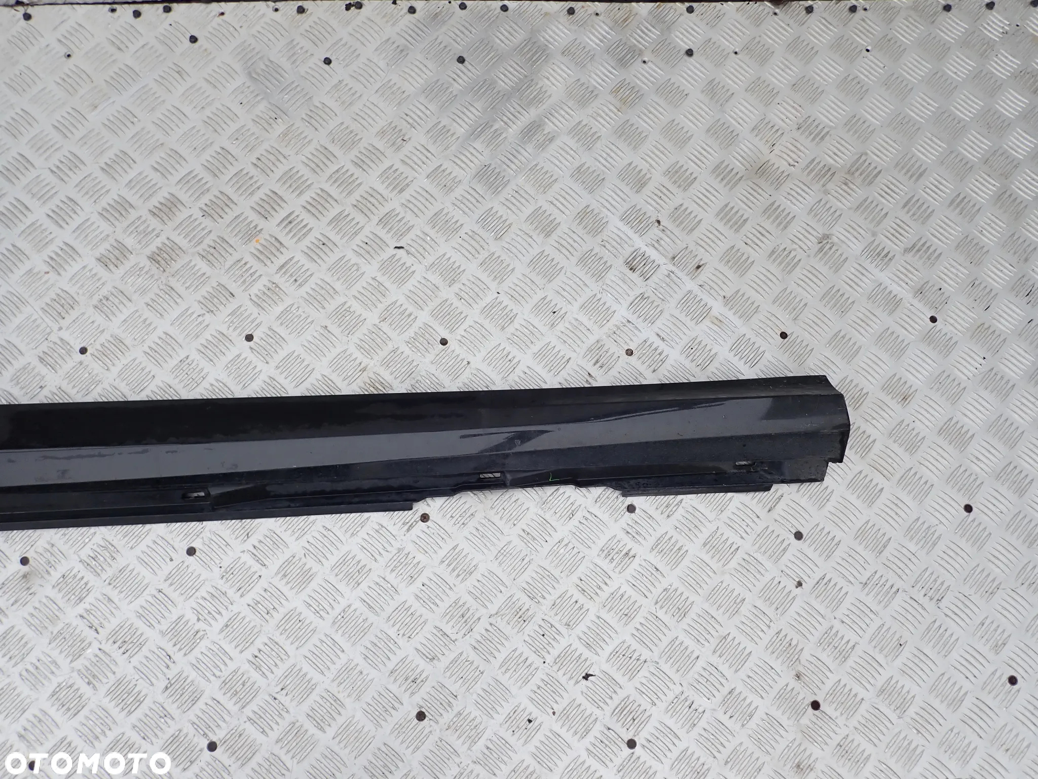 PRÓG LISTWA PROGOWA LEWA / PRAWA AUDI A6 C8 S-LINE  4K0853856A / 4K0853855A - 3