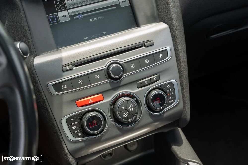 Citroën C4 PureTech 130 Stop&Start SHINE - 14
