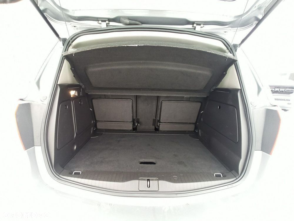 Opel Meriva - 9