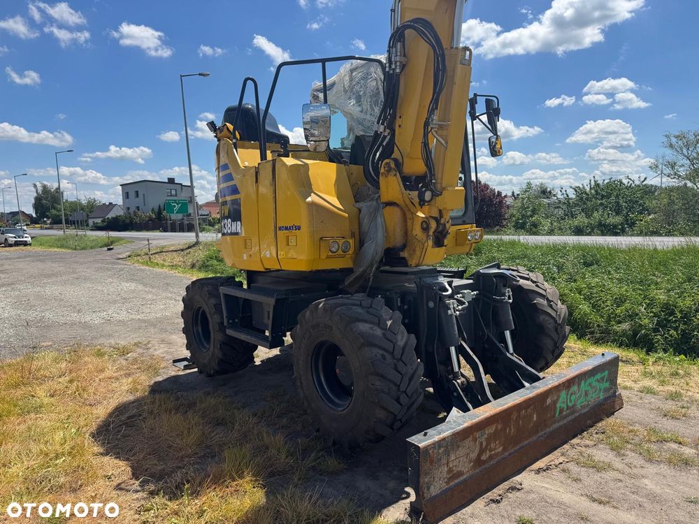 Komatsu PW138 MR - 12