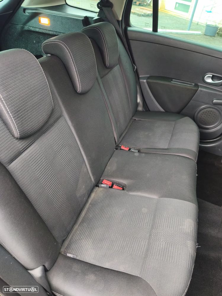 Renault Clio Break - 11