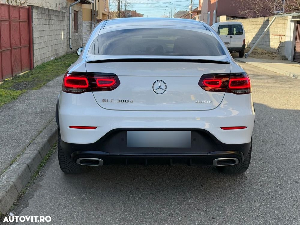 Mercedes-Benz GLC Coupe 300 d 4MATIC - 13
