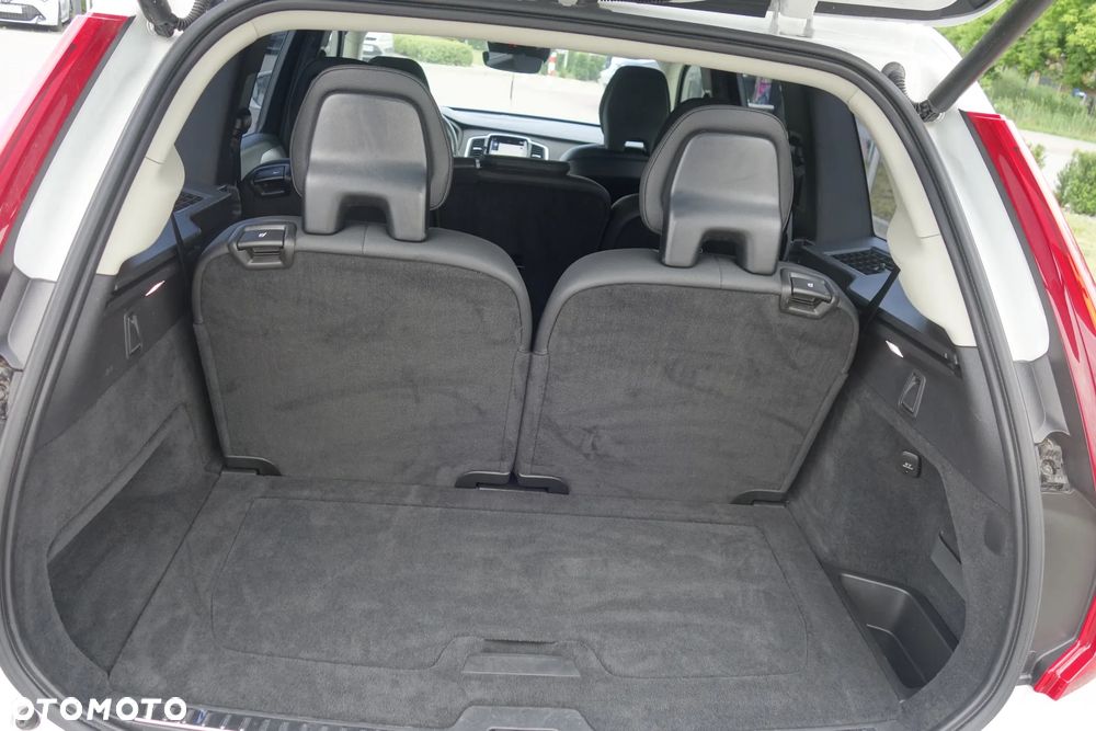 Volvo XC 90 B5 D AWD Momentum 7os - 14