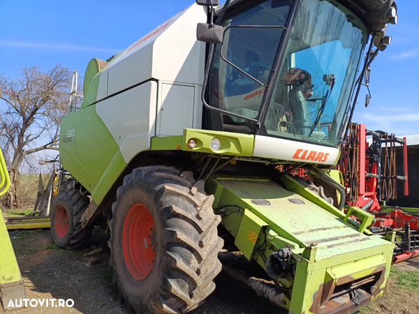 Claas Tucano 320