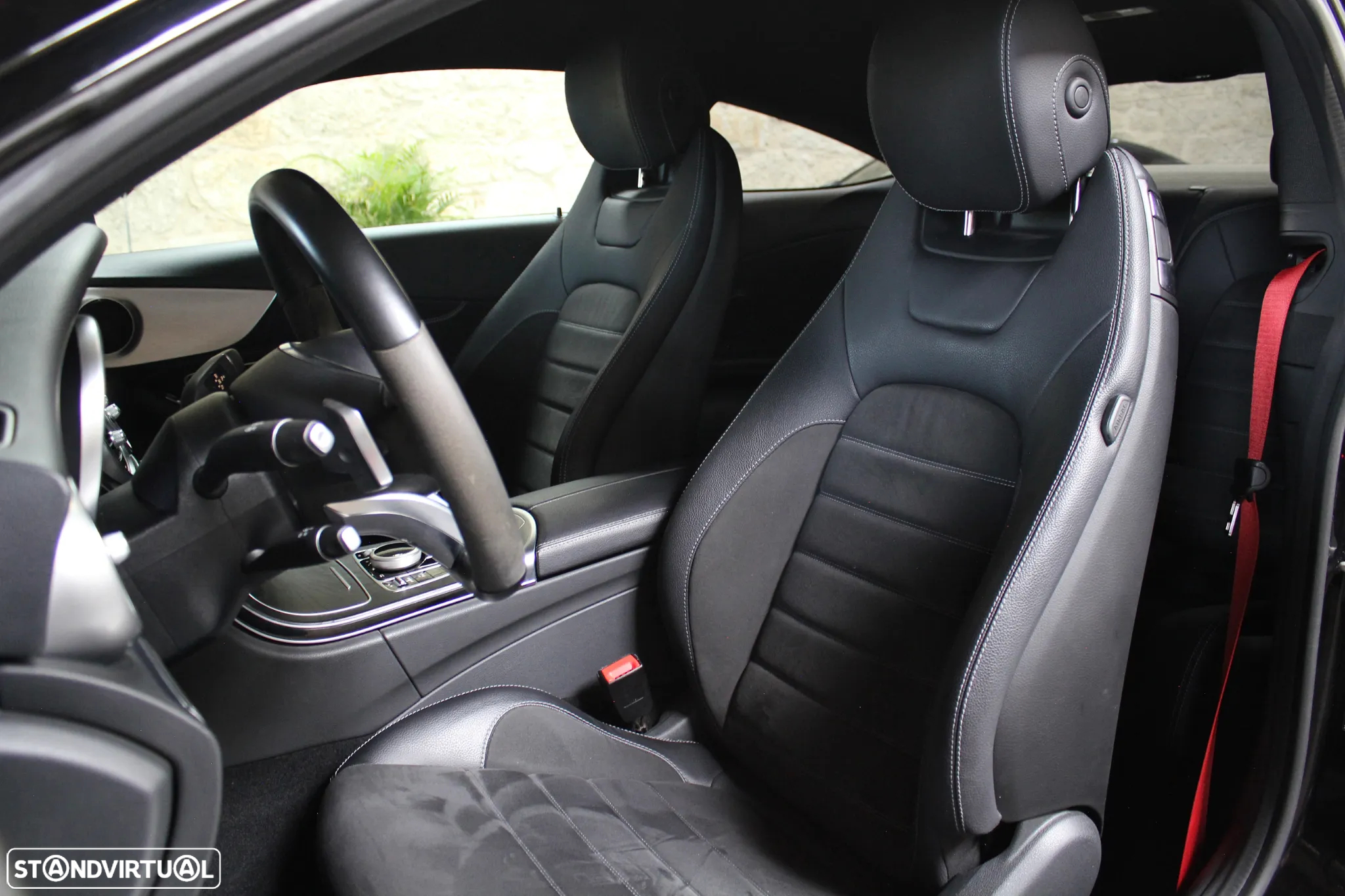 Mercedes-Benz C 300 Coupe 9G-TRONIC Night Edition - 12