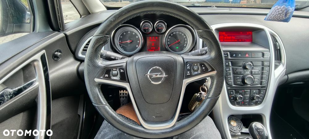 Opel Astra 1.6 T Sport - 25