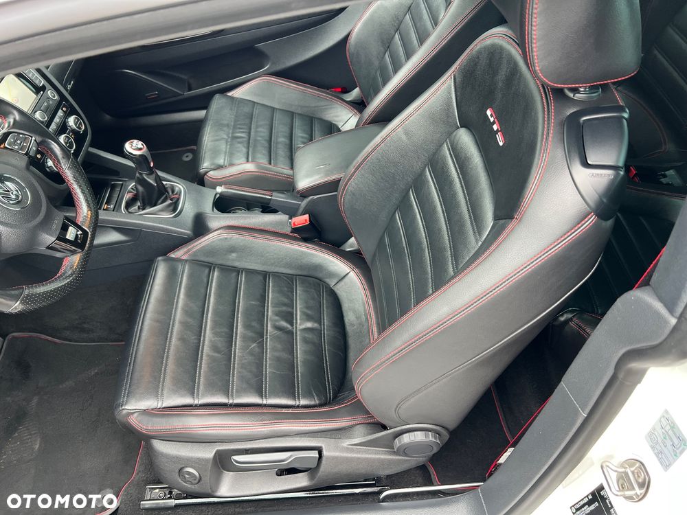 Volkswagen Scirocco 2.0 TDI Blue Motion Technologie Edition - 19