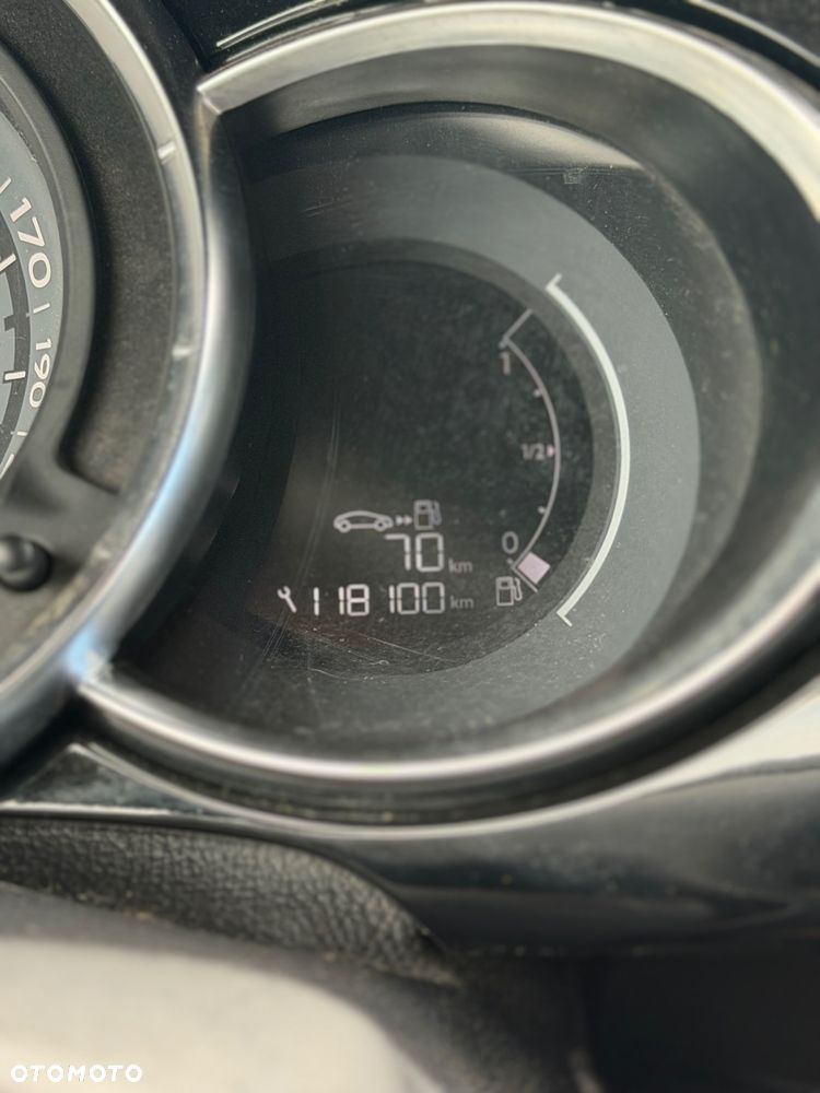 Citroën DS3 1.6 HDi SoChic - 27
