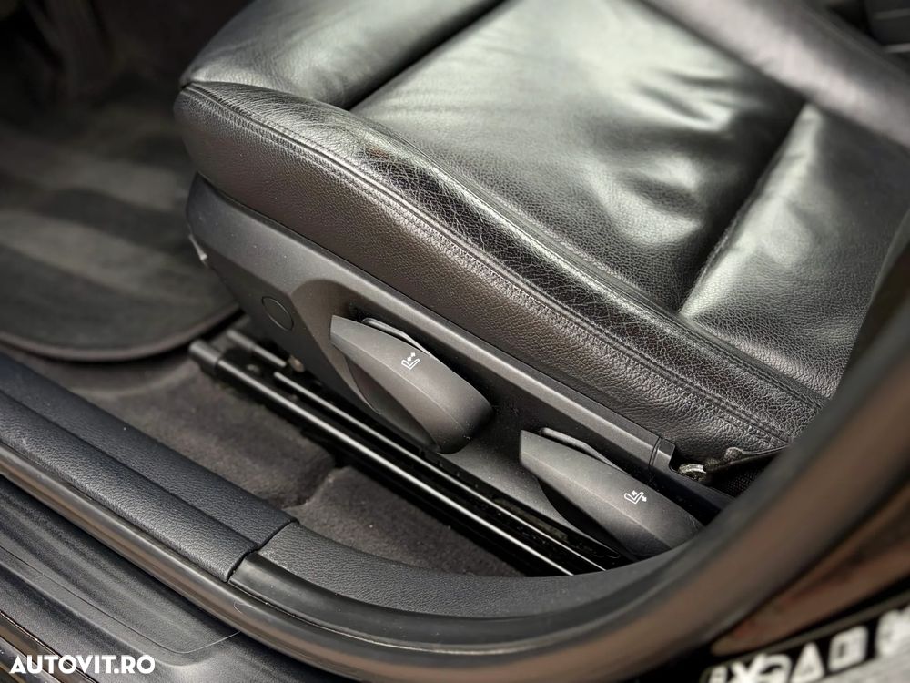 BMW X1 xDrive18d - 15