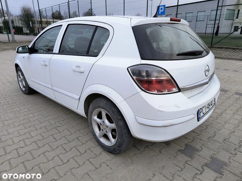 Opel Astra 1.7 CDTI - 4